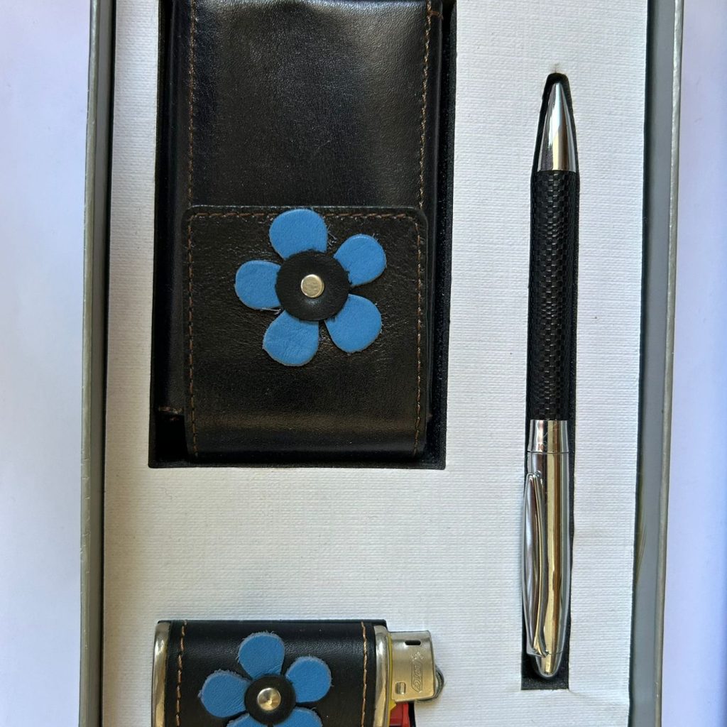 kit Caneta+Isqueiro+Porta Moedas