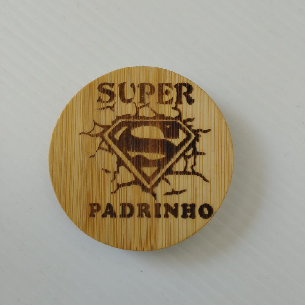 Abridor de garrafas de Bambu Personalizado