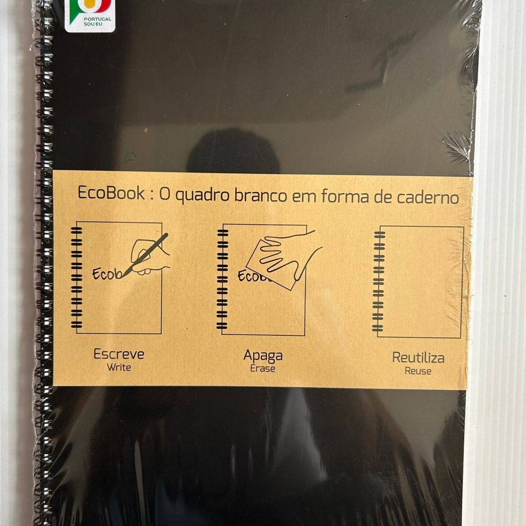 O quadro branco em forma de caderno A4 mais caneta-EcoBook