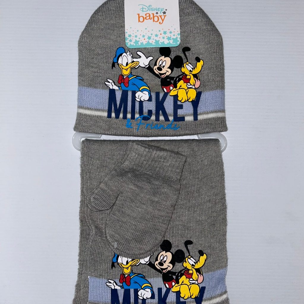 Conjunto de roupa para criança