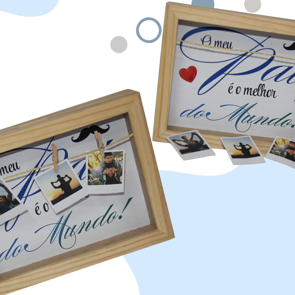 Moldura personalizada com espaço para fotos especiais